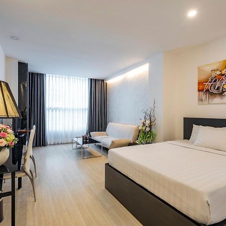 The One Premium Hotel Хошимин Экстерьер фото